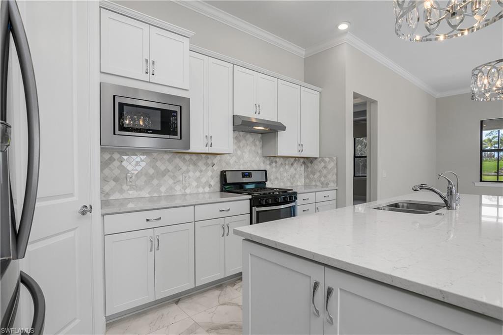 19260 Aqua Shore DR