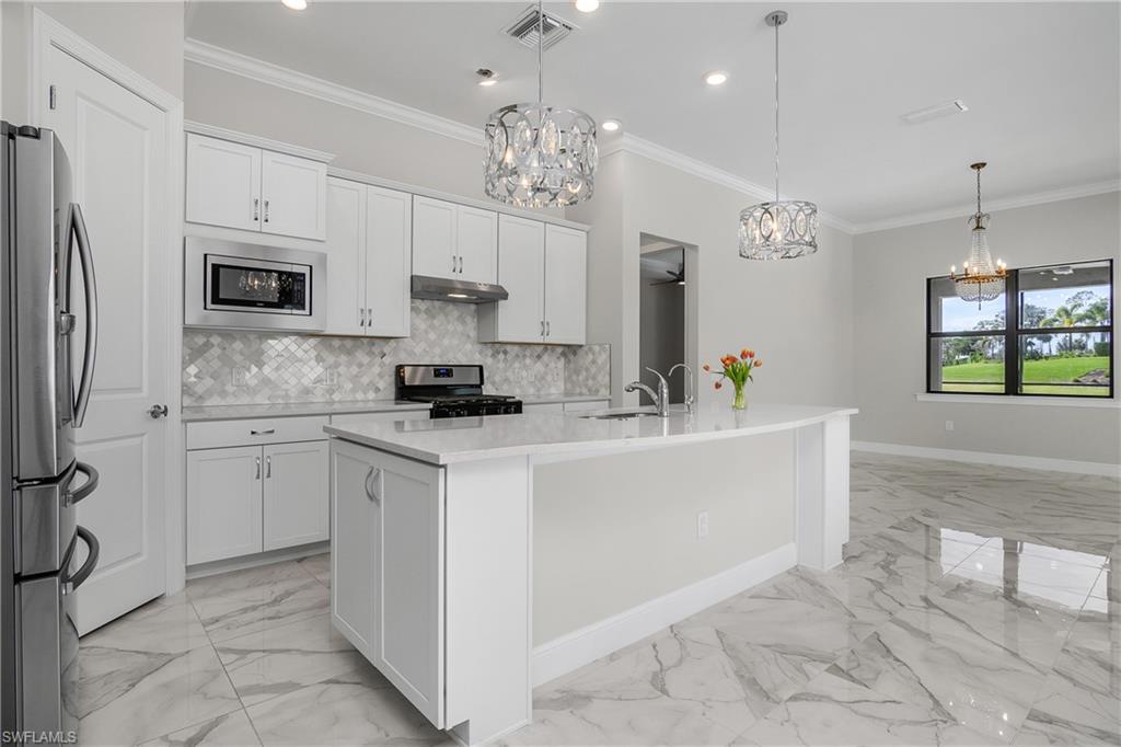 19260 Aqua Shore DR