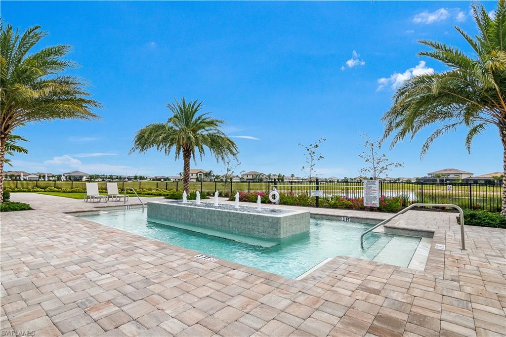 21083 Hallandale DR