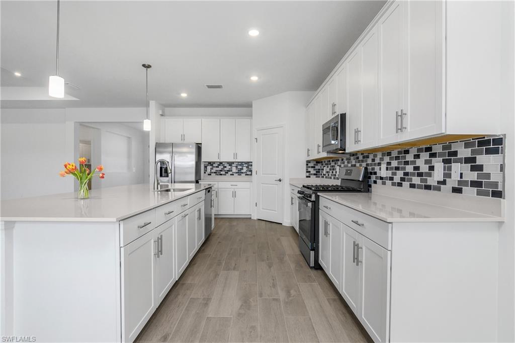 21083 Hallandale DR