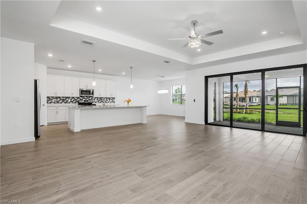 21083 Hallandale DR