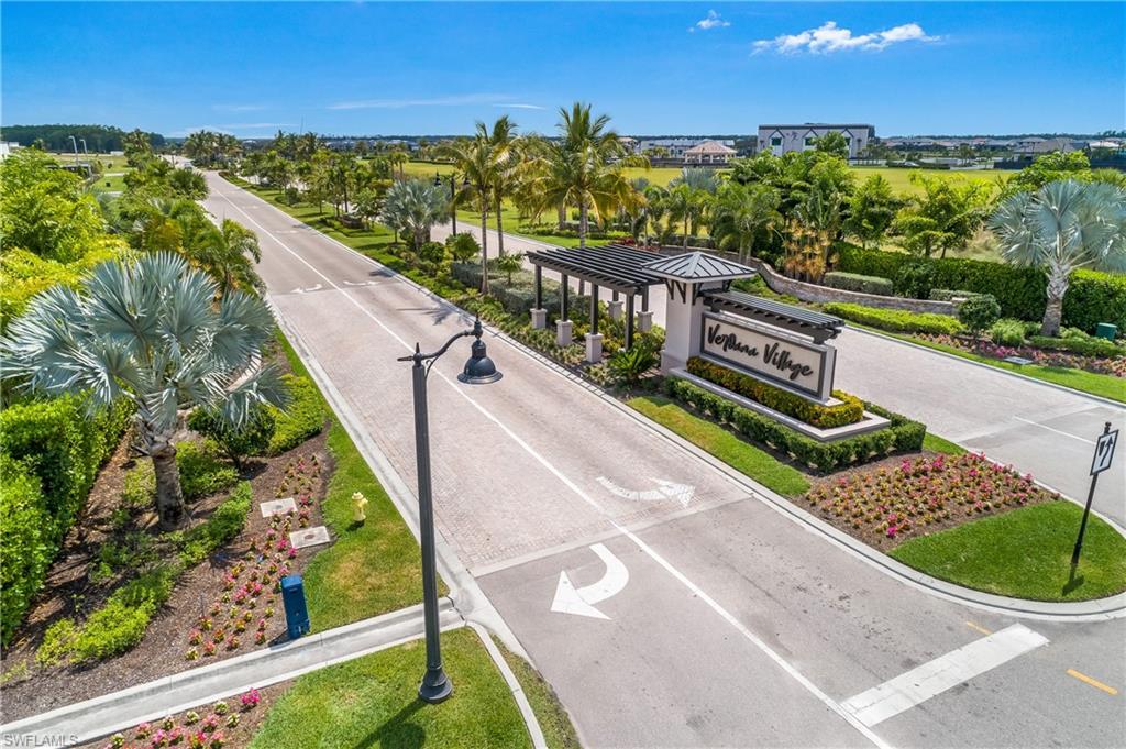 21083 Hallandale DR
