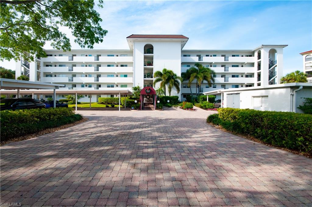 29 High Point CIR E # 106