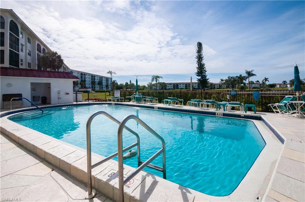29 High Point CIR E # 106