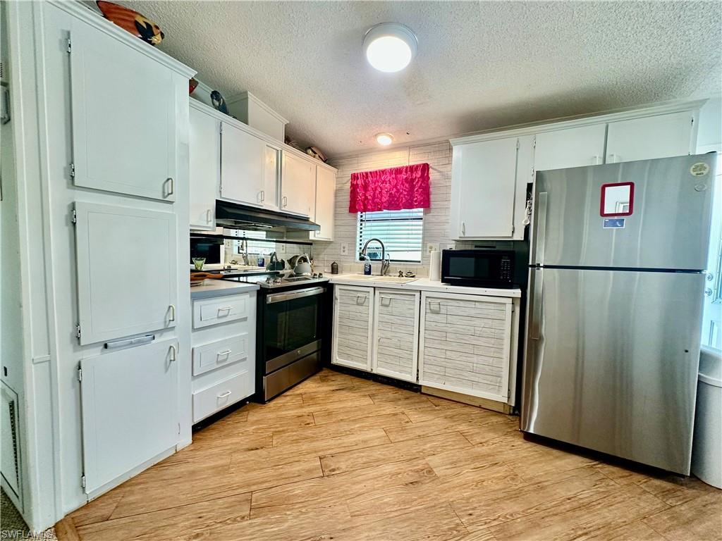 10280 Wales LOOP