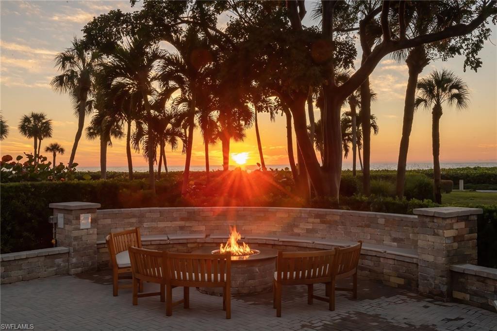 4021 GULF SHORE BLVD N # 16 Unit: V-16