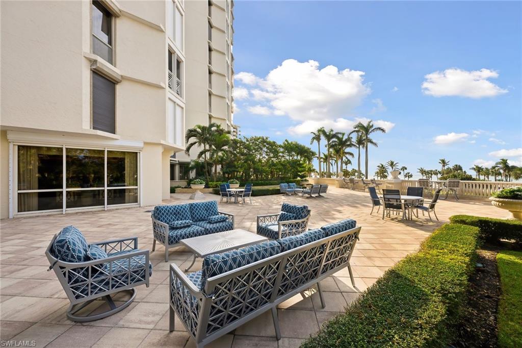 4021 GULF SHORE BLVD N # 16 Unit: V-16