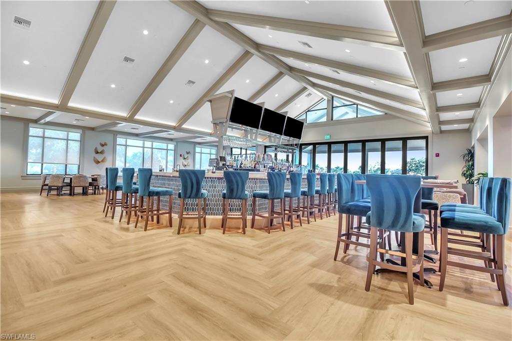 7320 Glenmoor LN # 2105