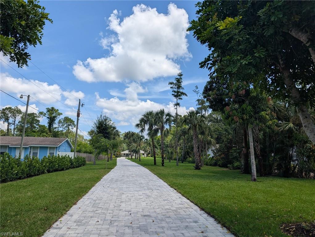 6147 English Oaks LN