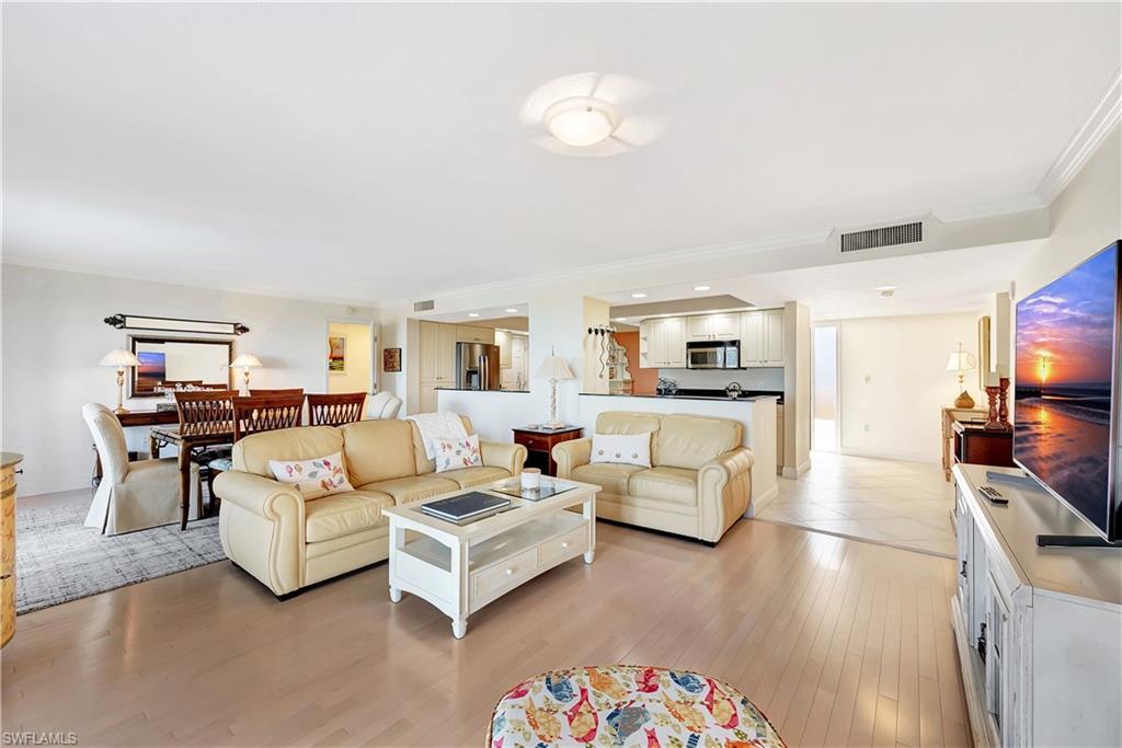 15 Bluebill AVE # 304