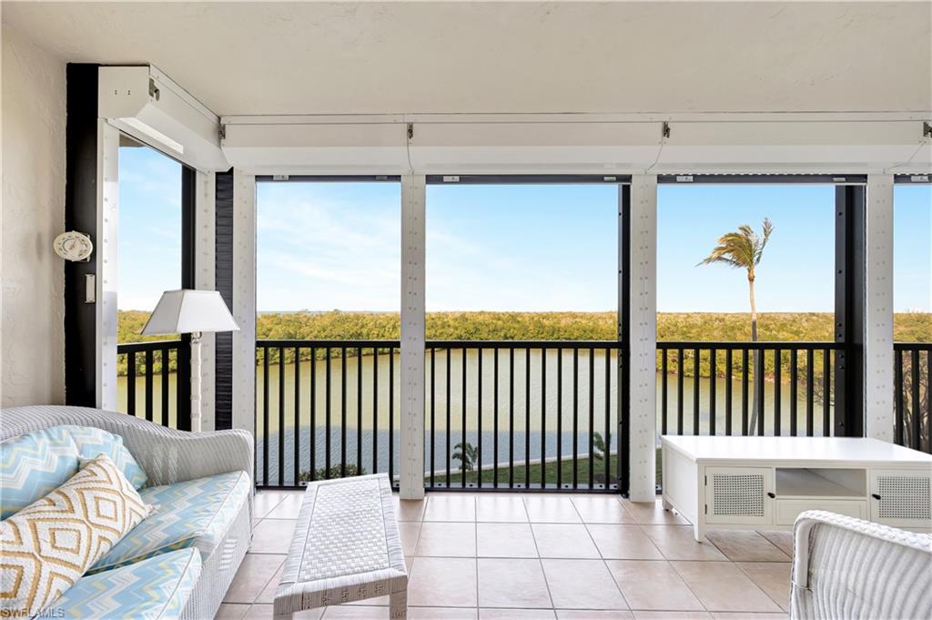 15 Bluebill AVE # 304