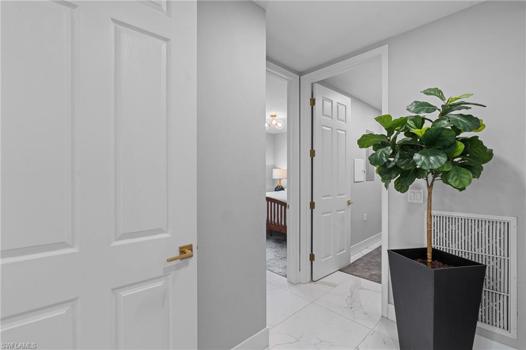 9270 Triana TER # 222