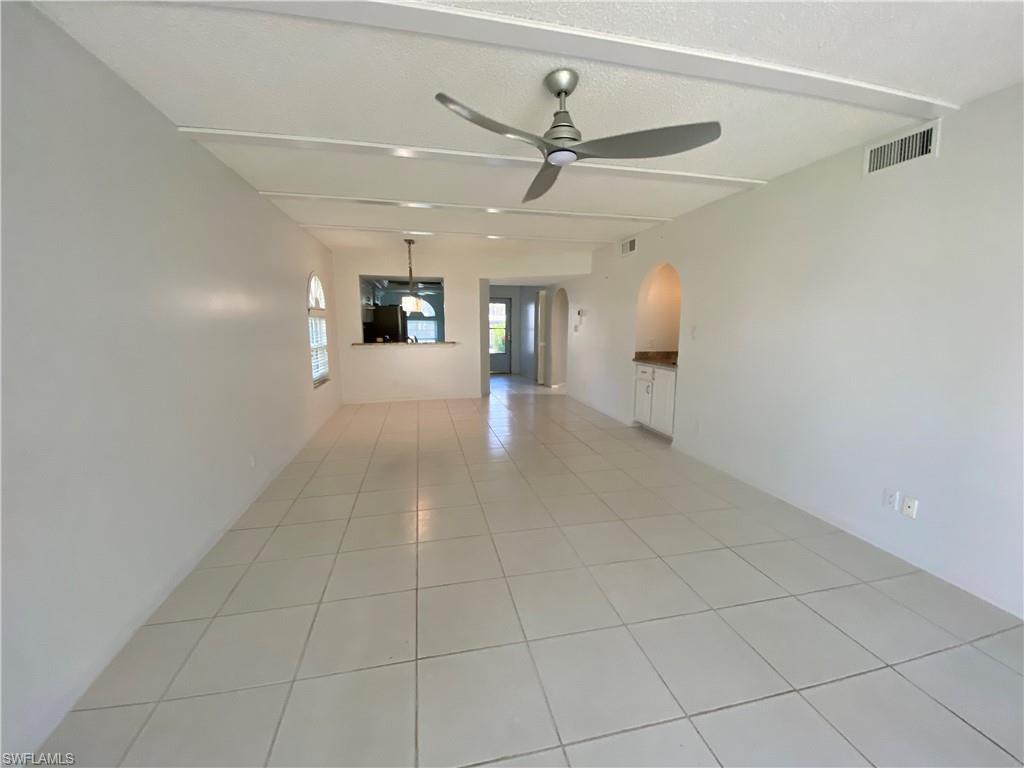 705 Augusta BLVD # 5 Unit: 705-5