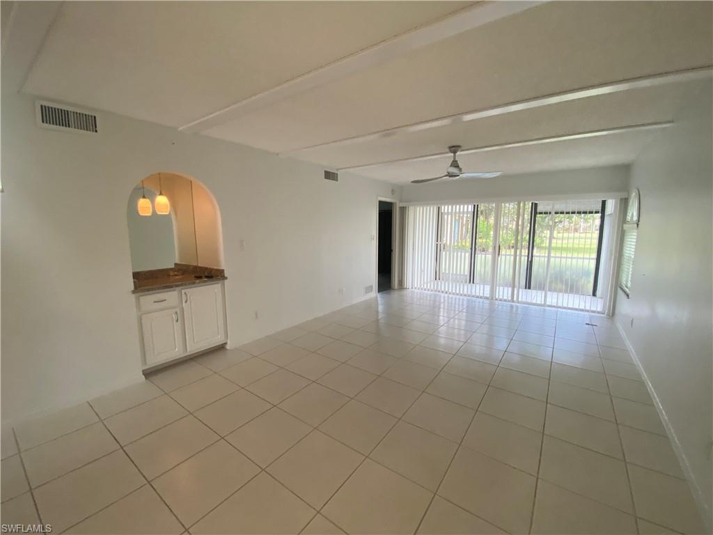 705 Augusta BLVD # 5 Unit: 705-5