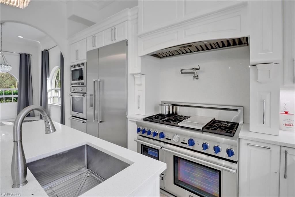 3190 25th AVE SW