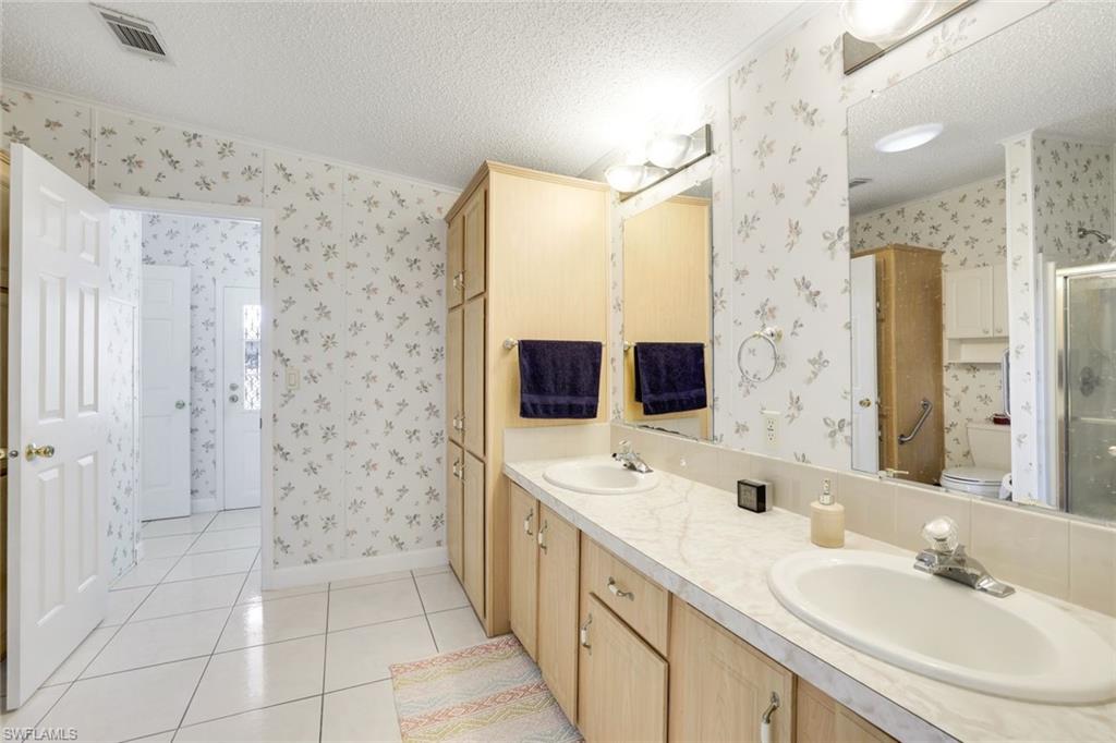 255 Riverwood RD