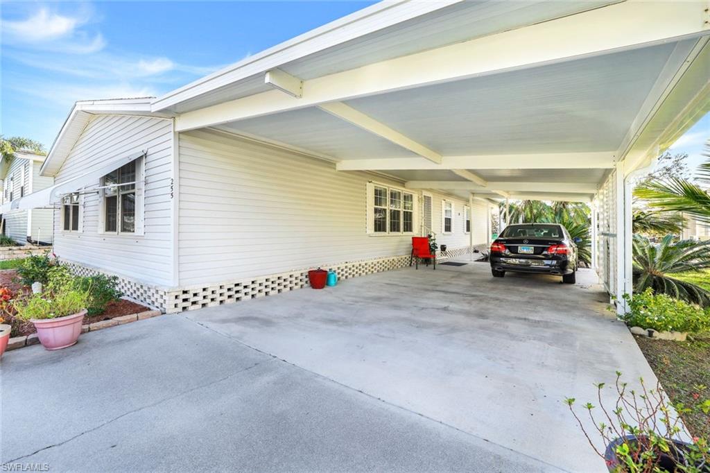 255 Riverwood RD