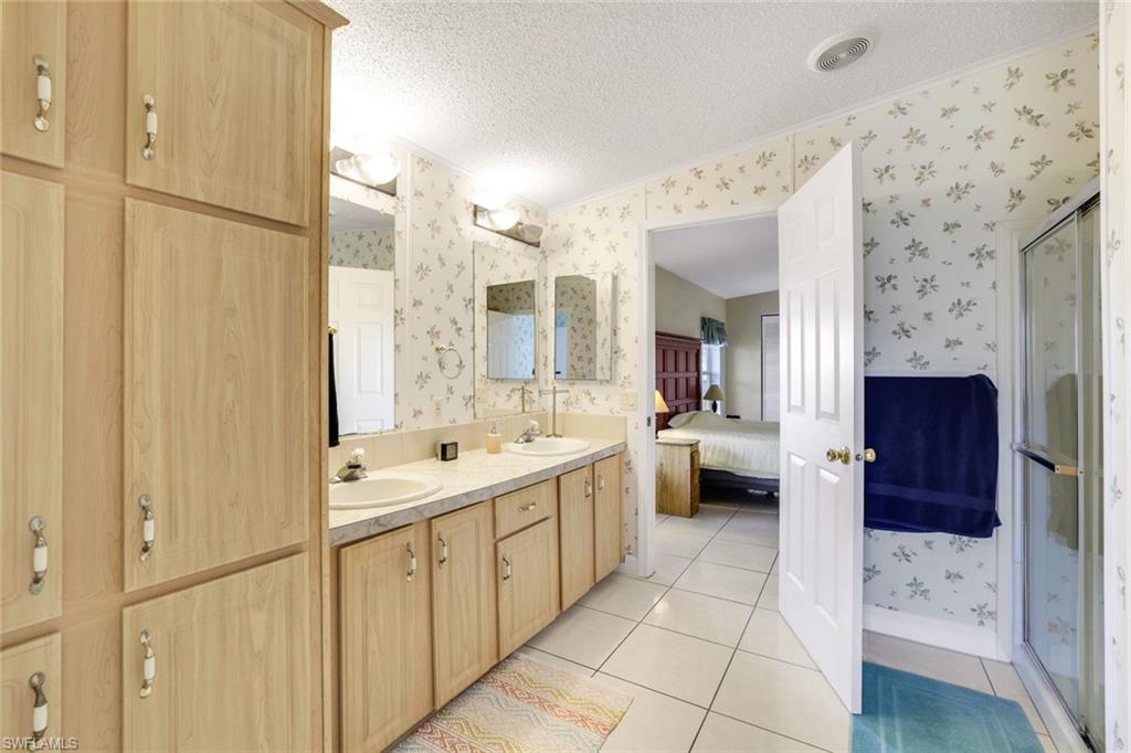 255 Riverwood RD