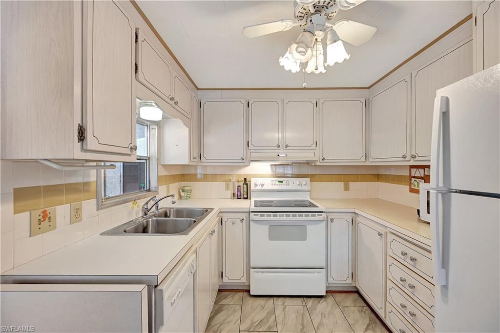 114 Enchanting BLVD