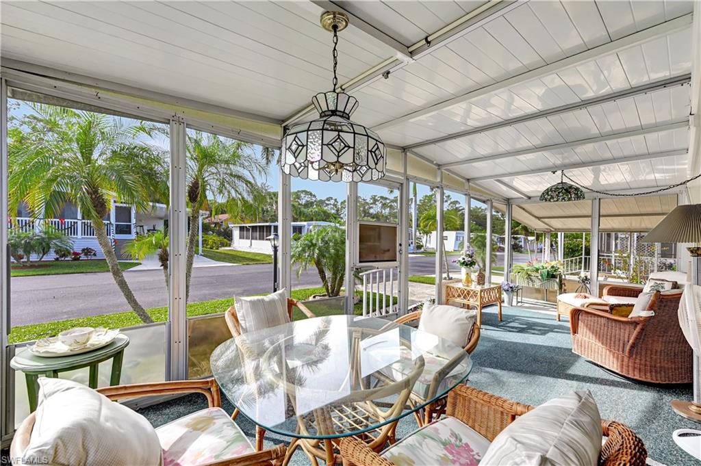 114 Enchanting BLVD