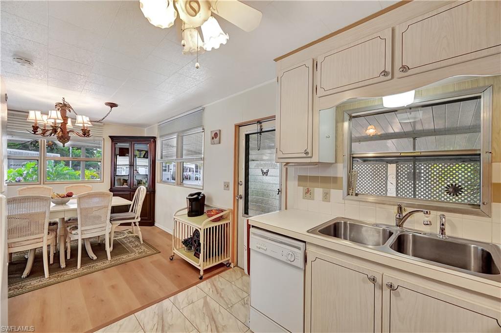 114 Enchanting BLVD