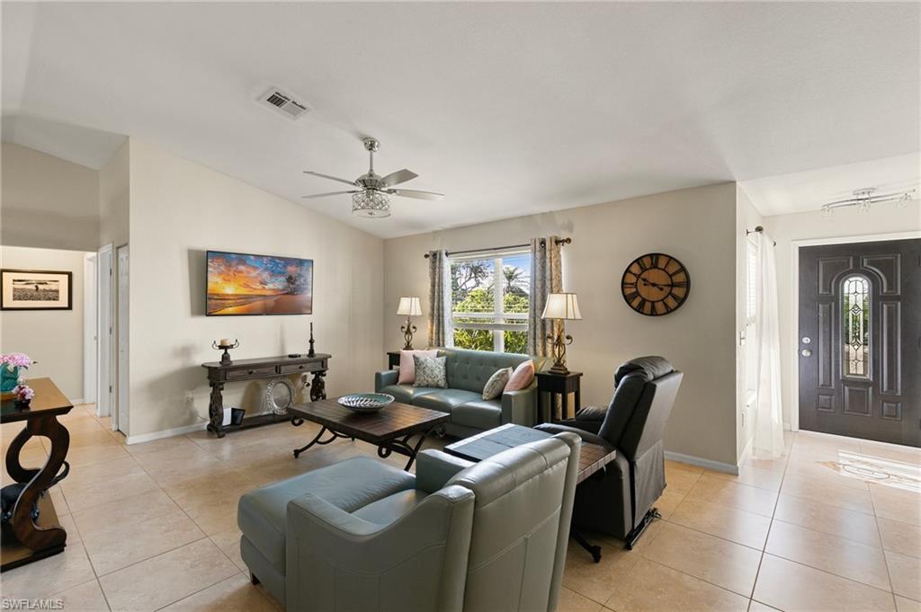 704 Meyer DR