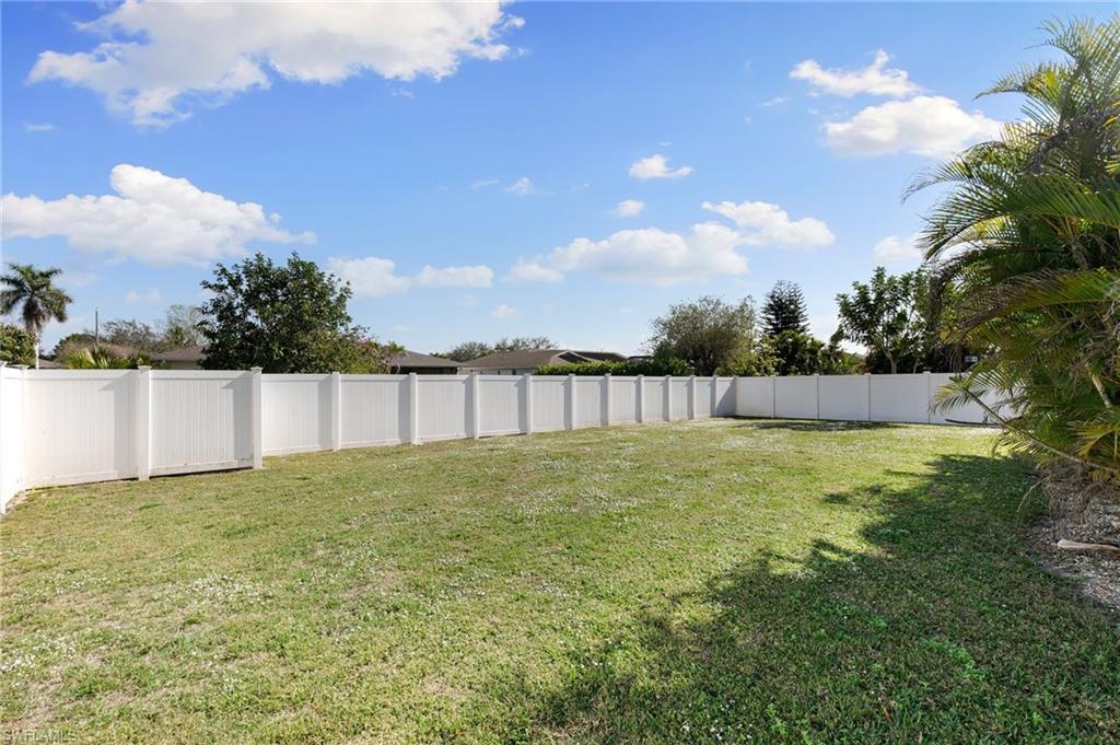 704 Meyer DR