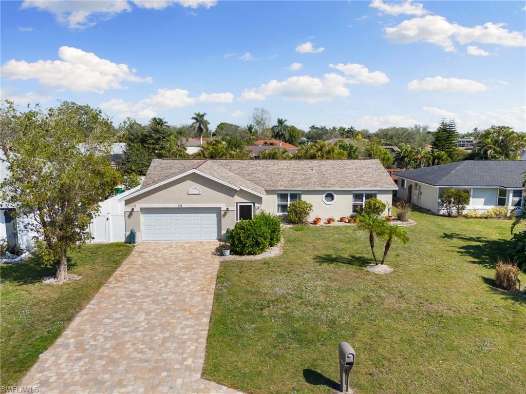 704 Meyer DR
