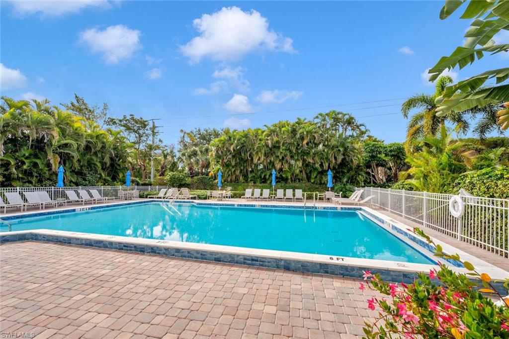 589 Beachwalk CIR # P204