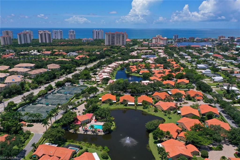 589 Beachwalk CIR # P204