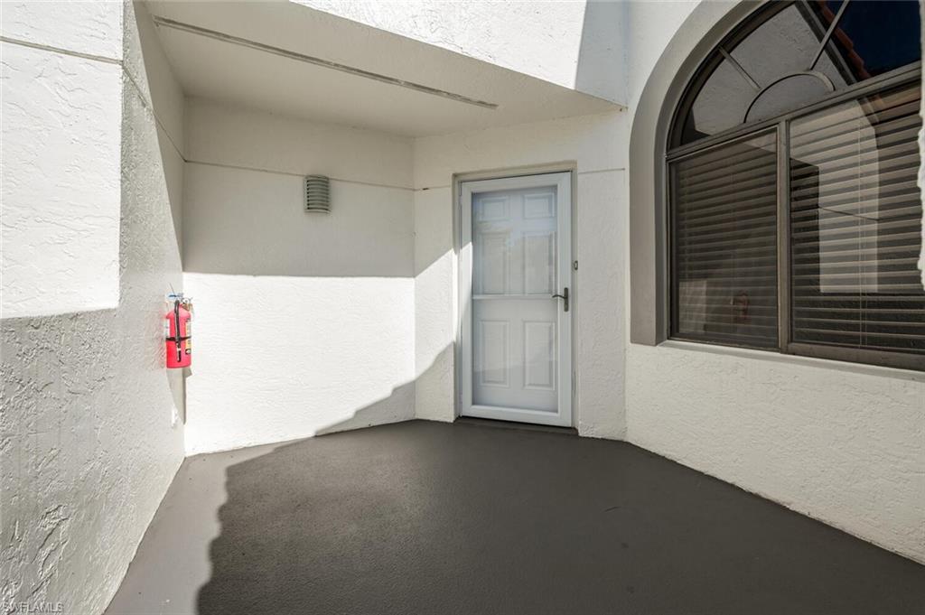 589 Beachwalk CIR # P204