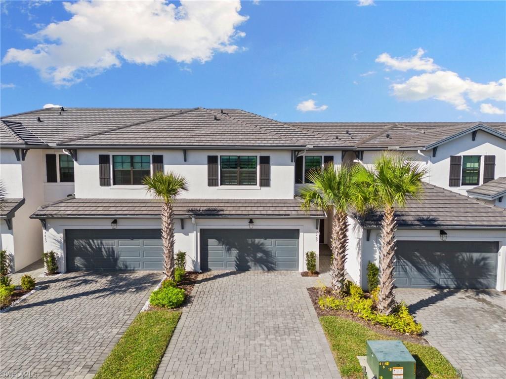 7469 Rockefeller DR