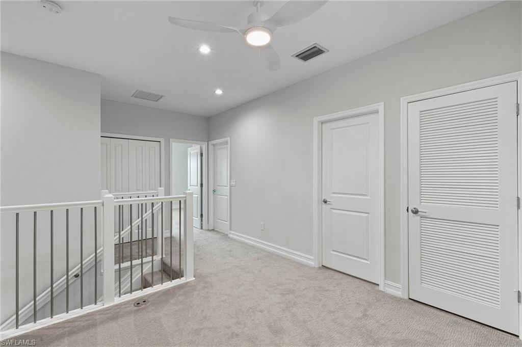 7469 Rockefeller DR