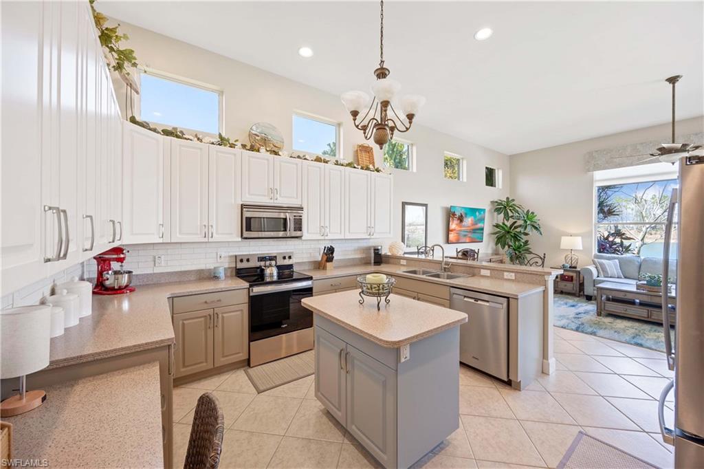 1095 Port Orange WAY
