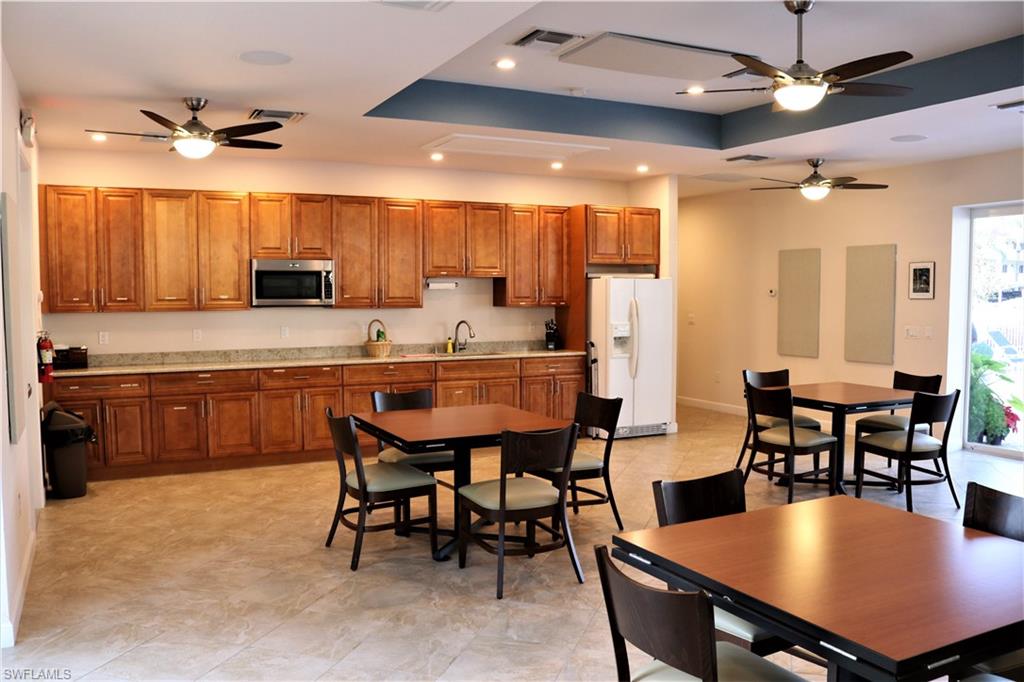 3705 Amberly CIR # F103