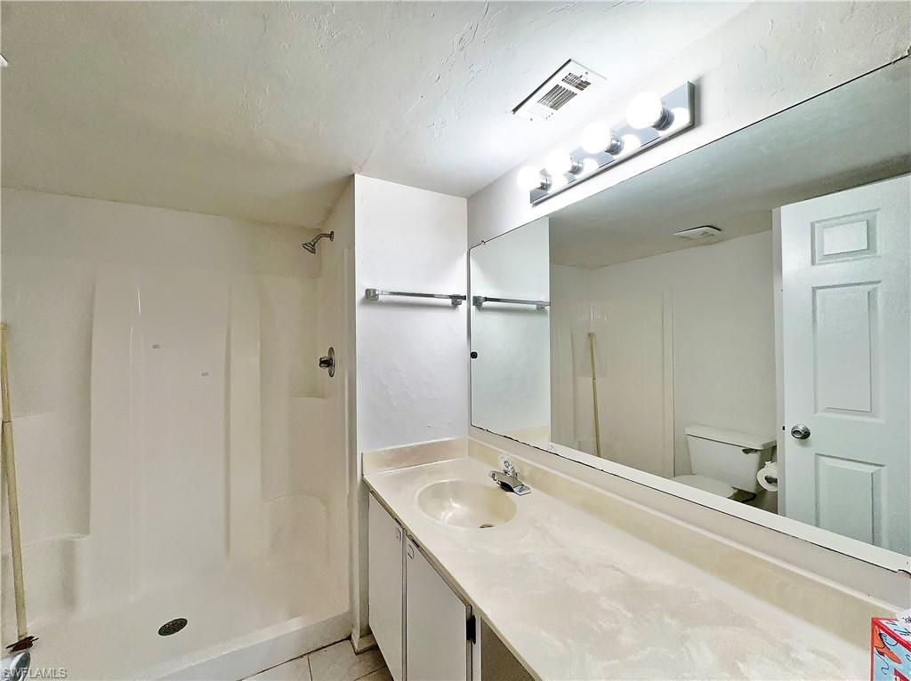 2350 Naples Trace CIR Unit: 8