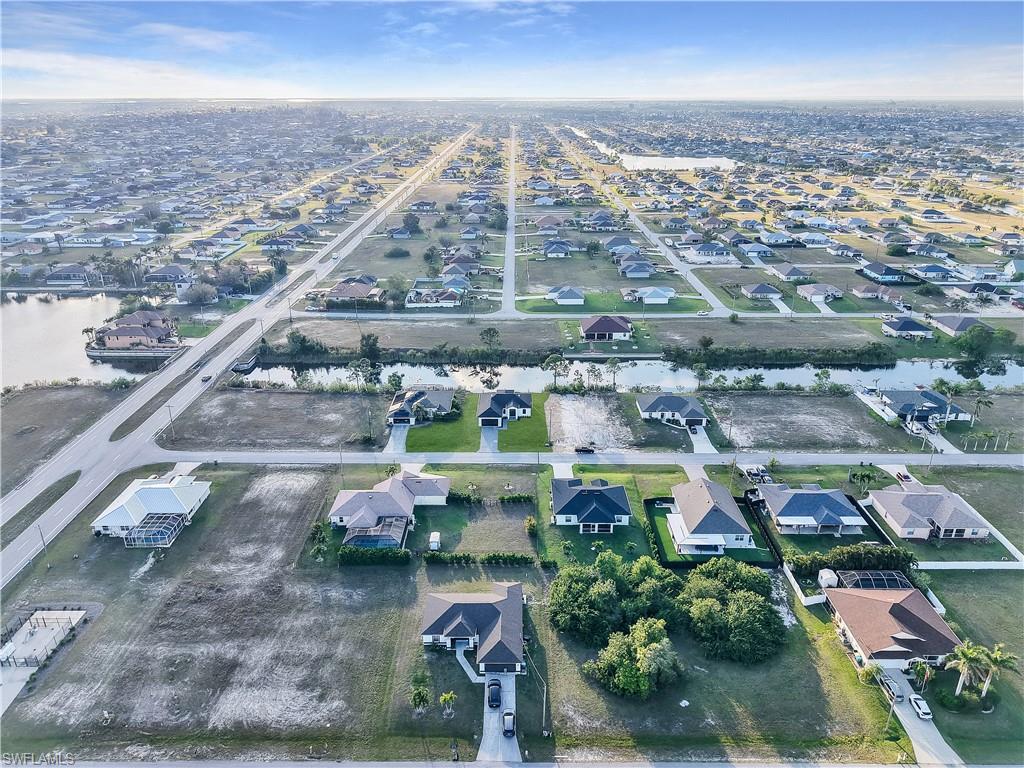 1612 NW 9th AVE