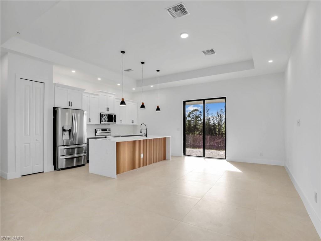 1612 NW 9th AVE