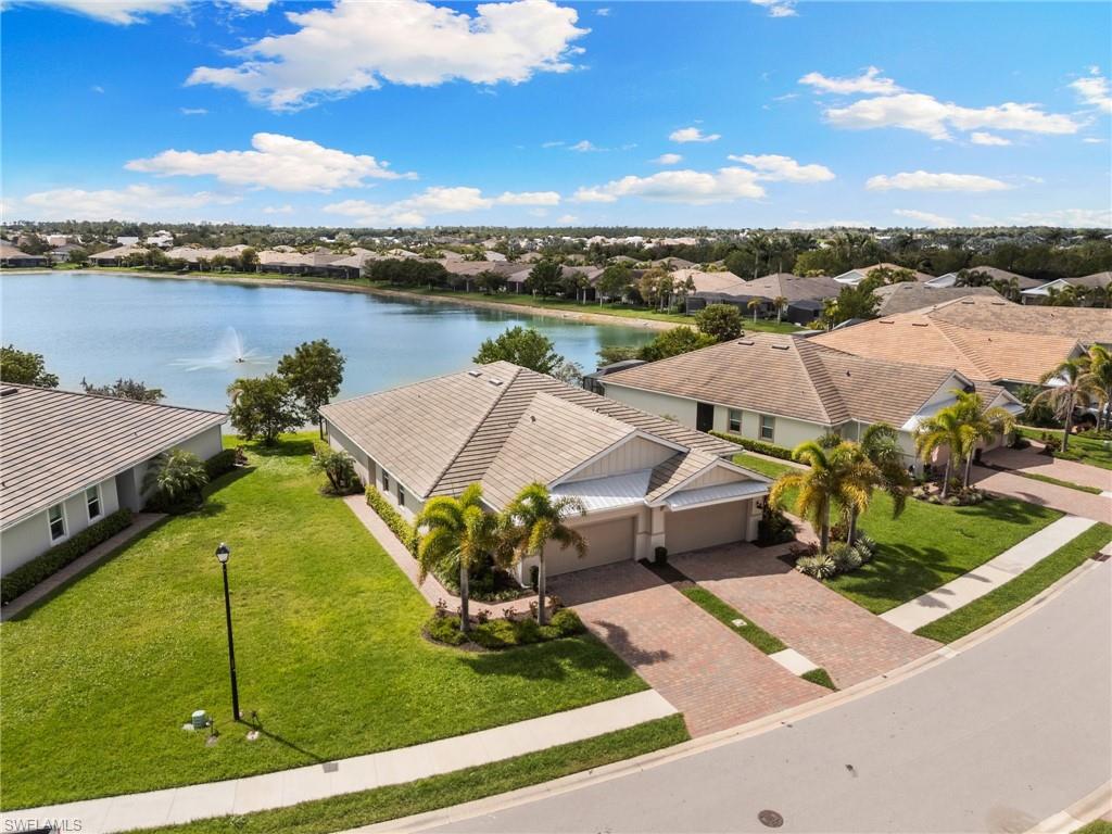 14618 Edgewater CIR