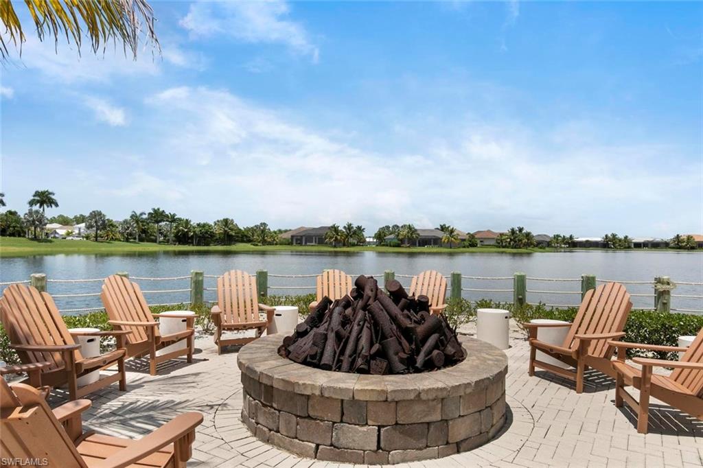 14618 Edgewater CIR
