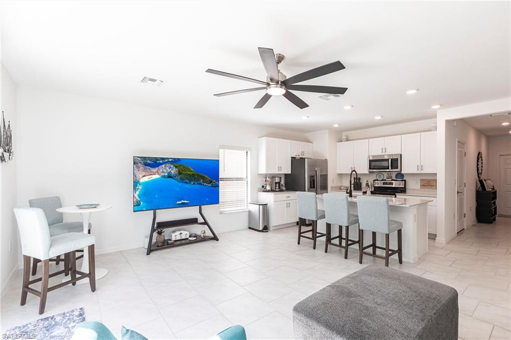 14239 Oviedo PL