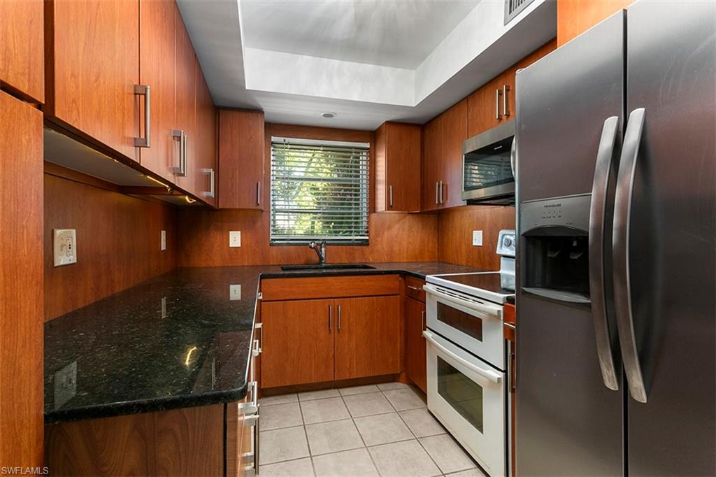 1201 Solana RD # 3