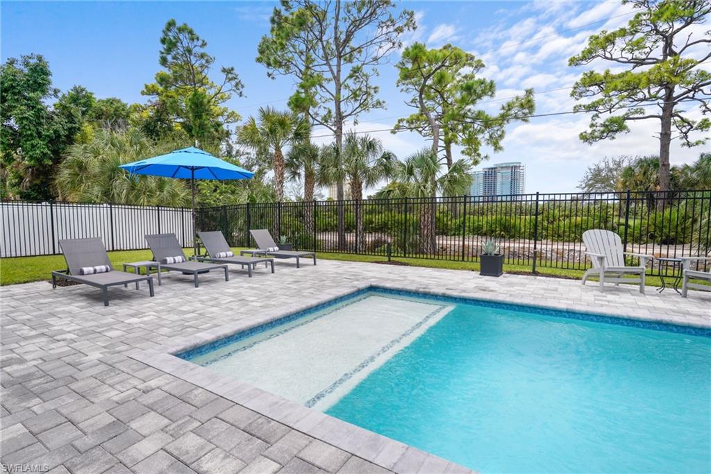 23272 W El Dorado AVE