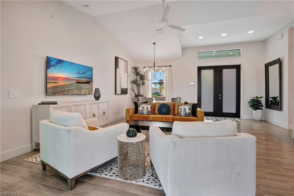 23272 W El Dorado AVE