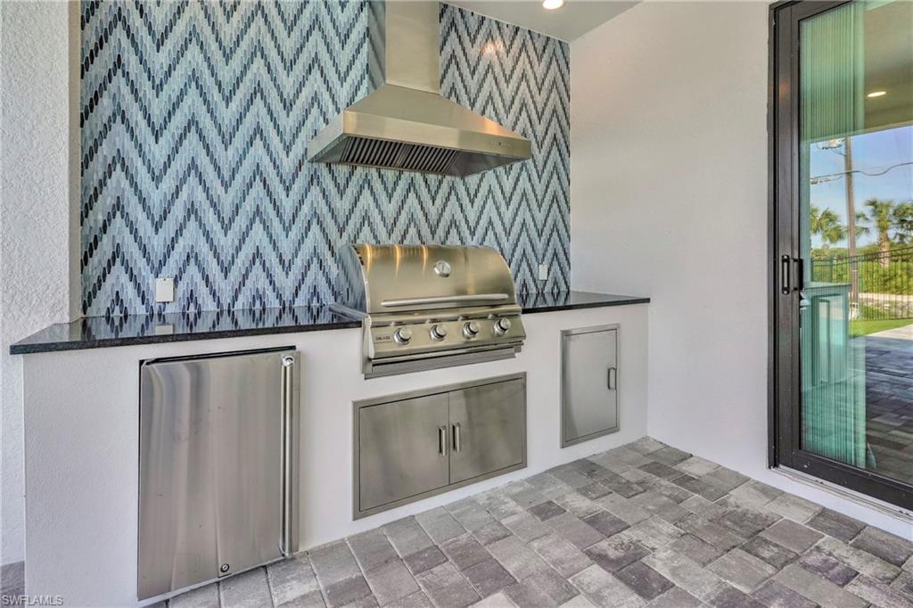 23272 W El Dorado AVE