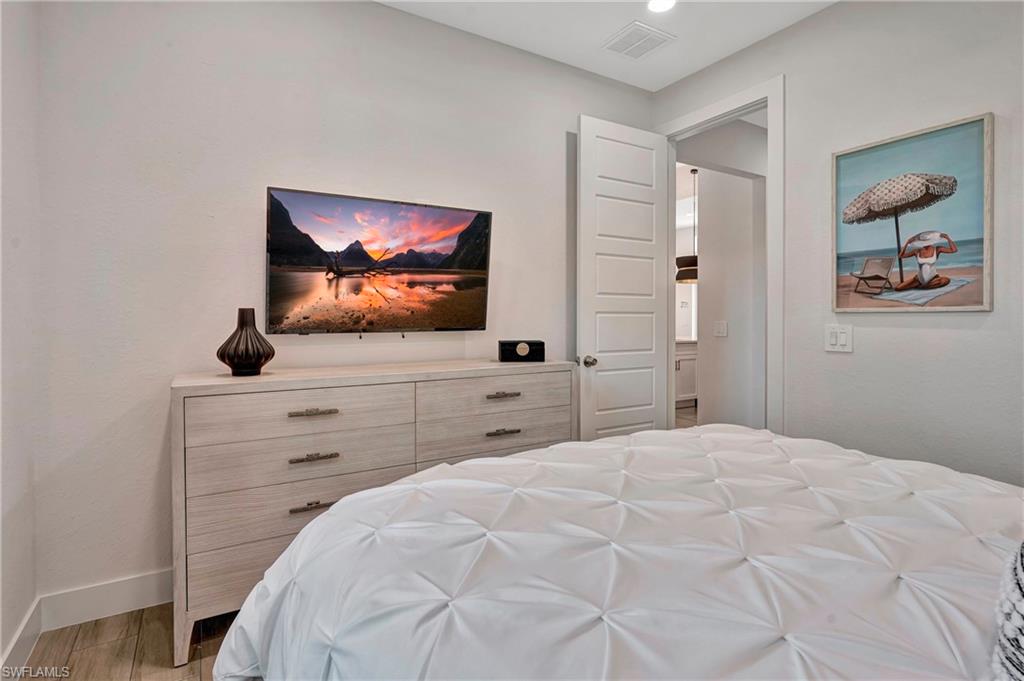 23272 W El Dorado AVE