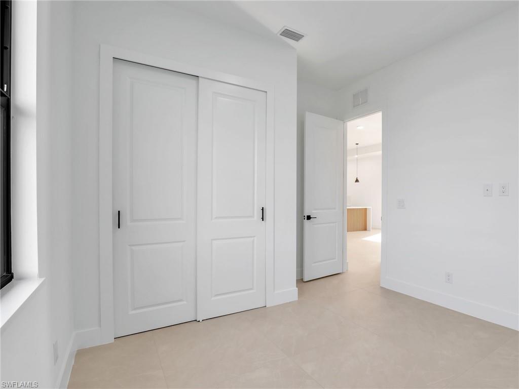 2405 NW 9th PL