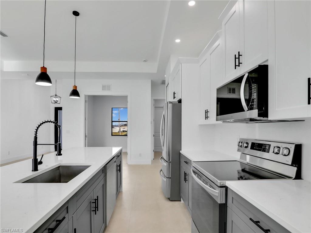 2405 NW 9th PL