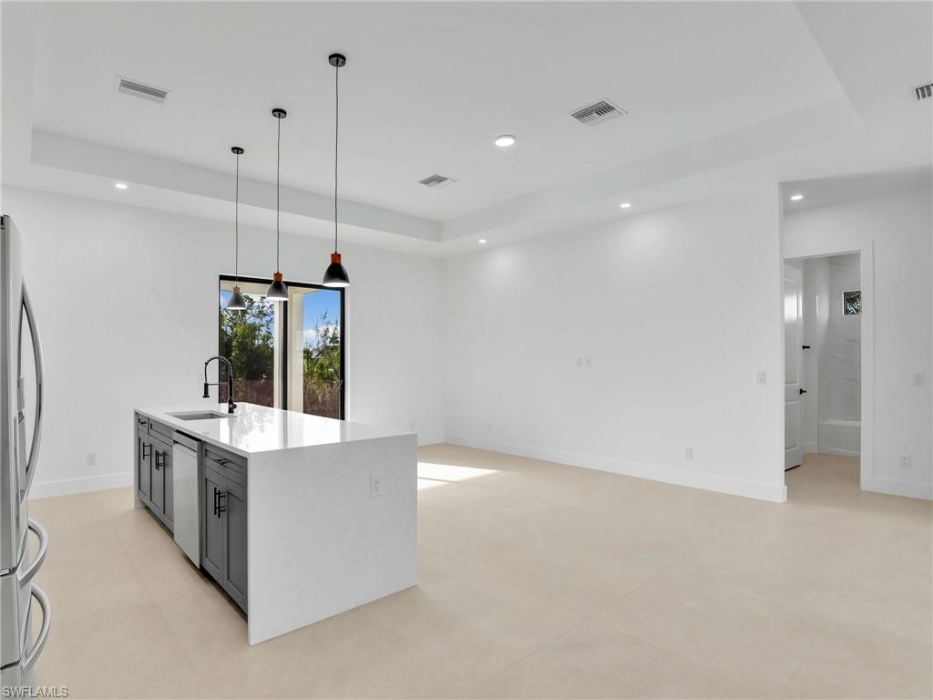 2405 NW 9th PL