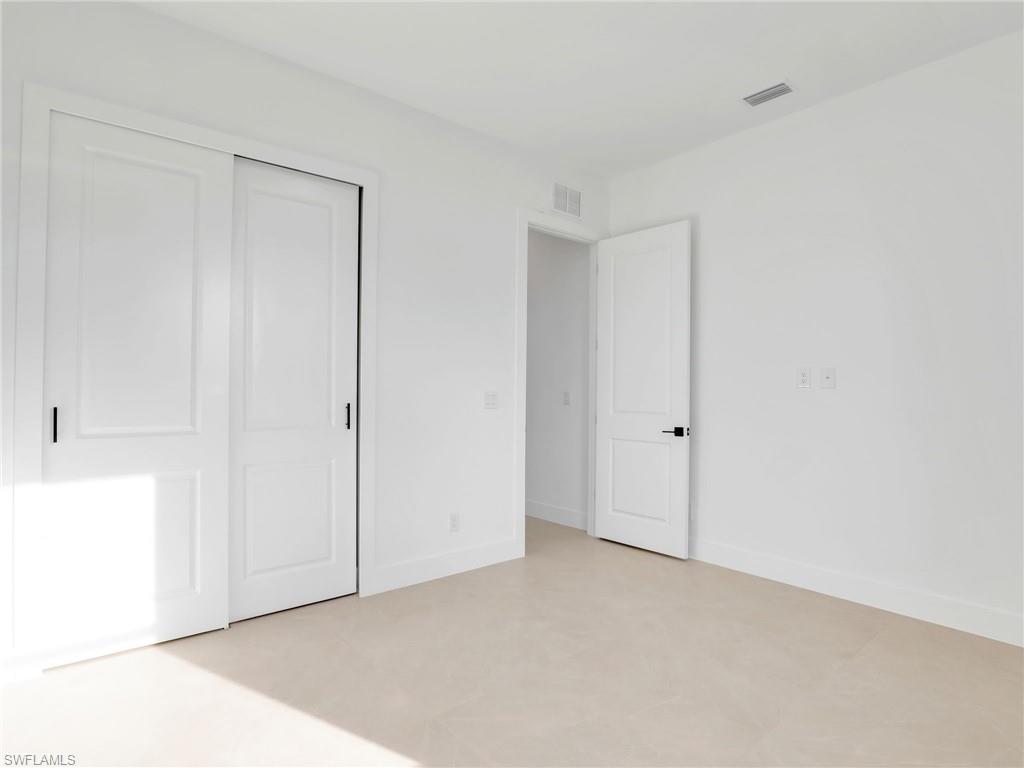 2405 NW 9th PL